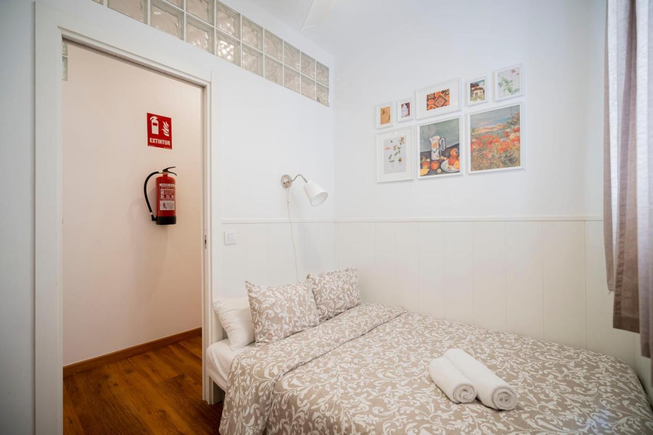 Apartamento La Latina II Madrid Bagian luar foto